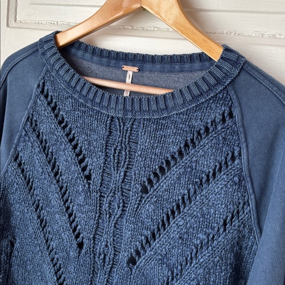 FREE PEOPLE SWEETNESS CROPPED SWEATSHIRT - Picture 3 of 10